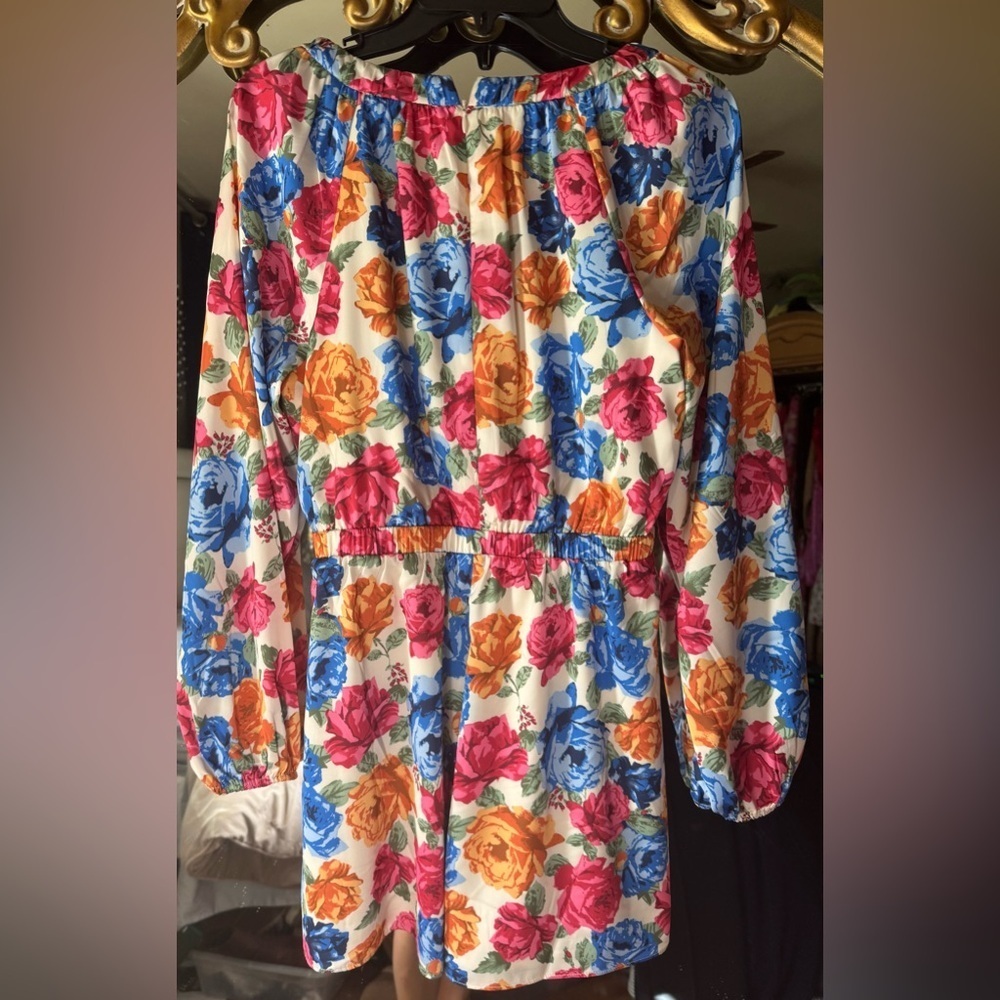 Floral V-Neck Long Sleeve Romper - Picture 6 of 6